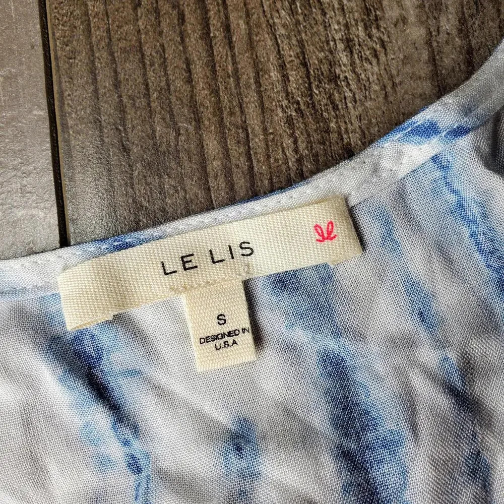 Le Lis Blue and White Tie-Dye Shorts Romper Women's Size Small NWOT - Picture 3 of 15